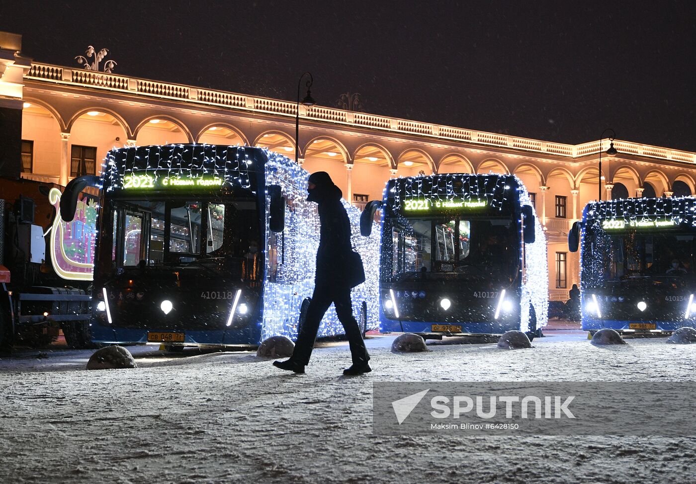 Russia New Year Preparations