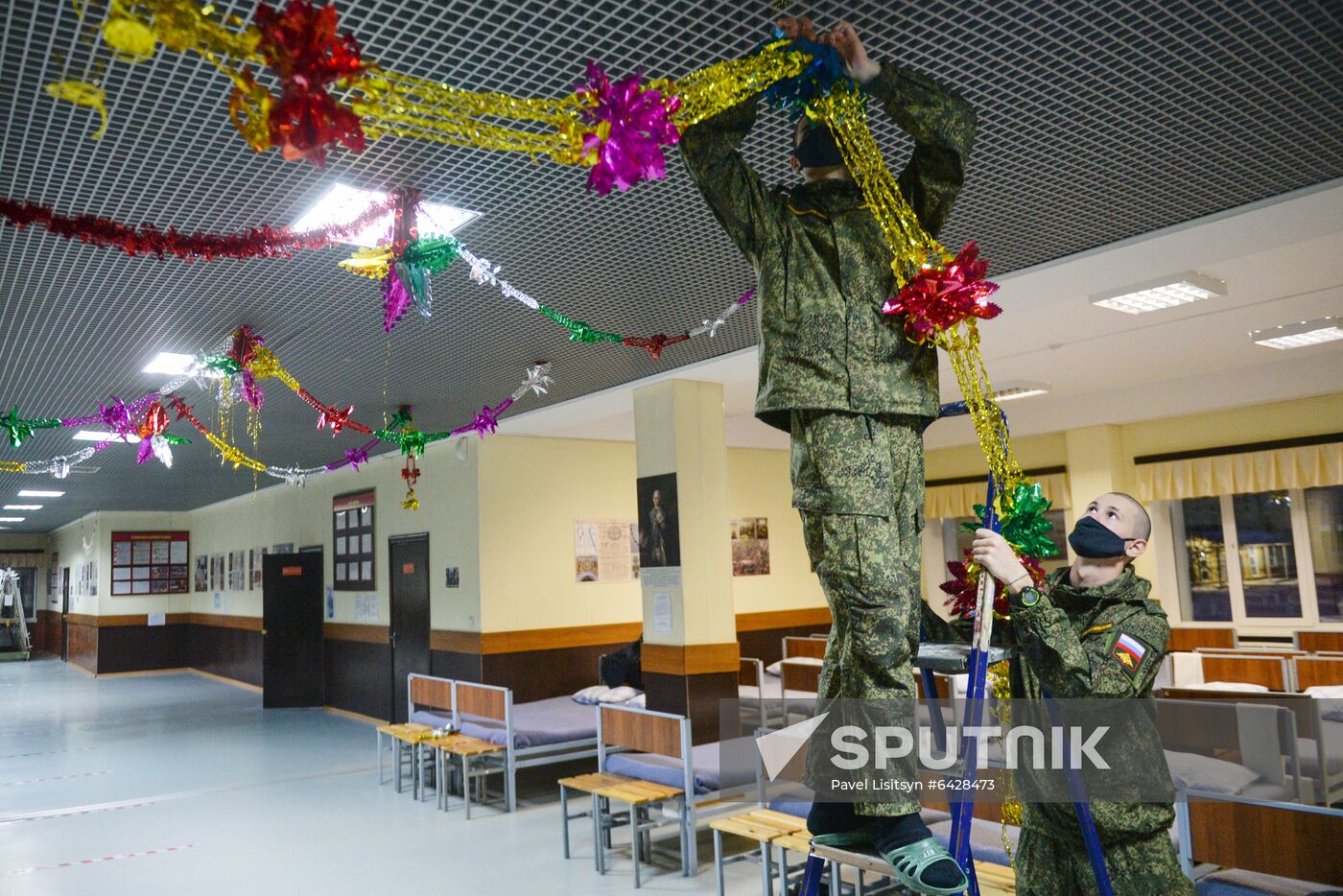 Russia New Year Preparations