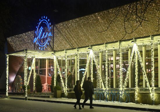 Russia New Year Preparations