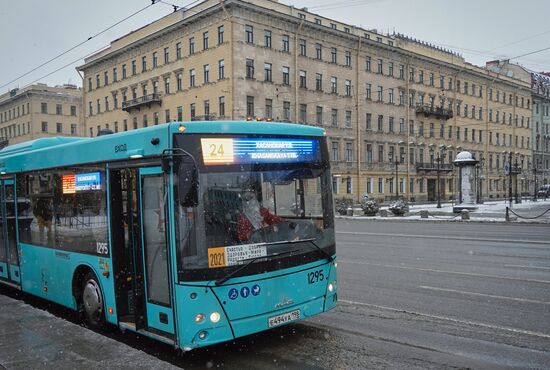 Russia New Year Preparations