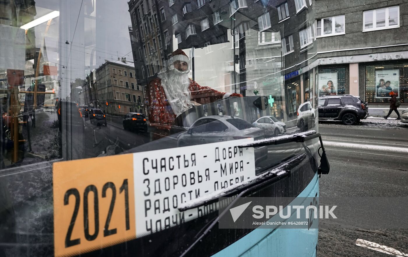 Russia New Year Preparations