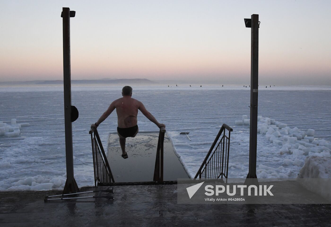 Russia Winter Swimming