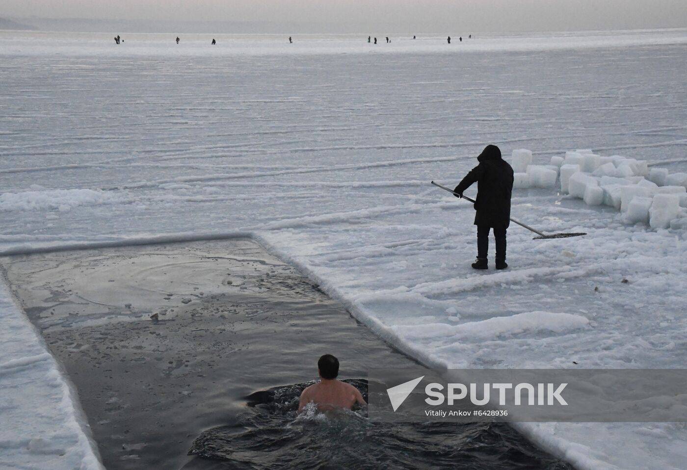 Russia Winter Swimming