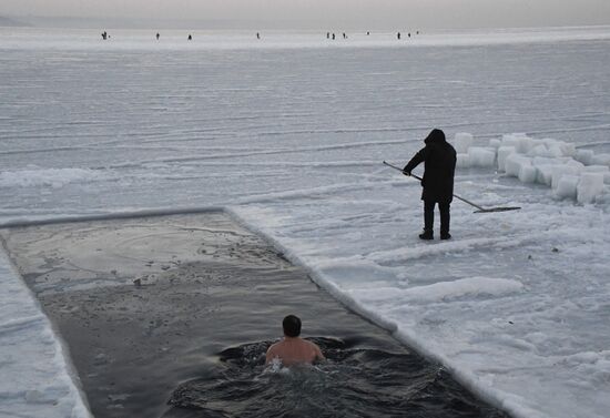 Russia Winter Swimming