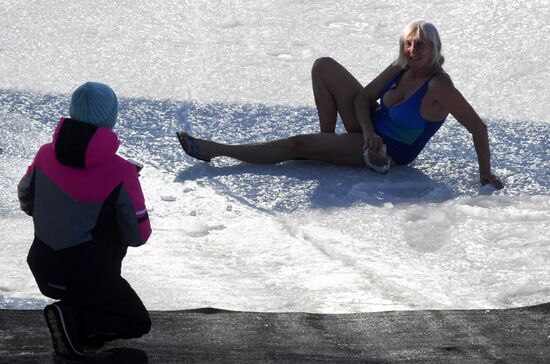 Russia Winter Swimming