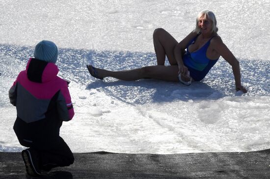 Russia Winter Swimming