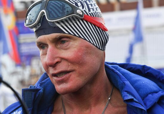 Russia Winter Swimming