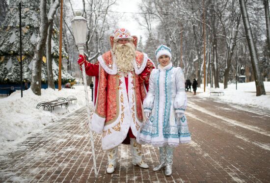 Russia New Year Preparations
