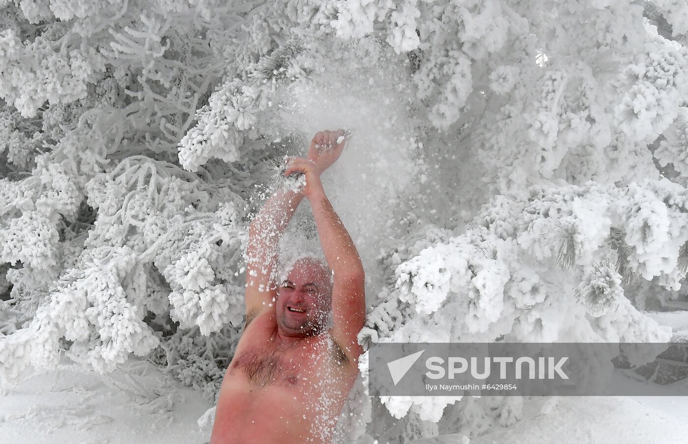 Russia Winter Swimming