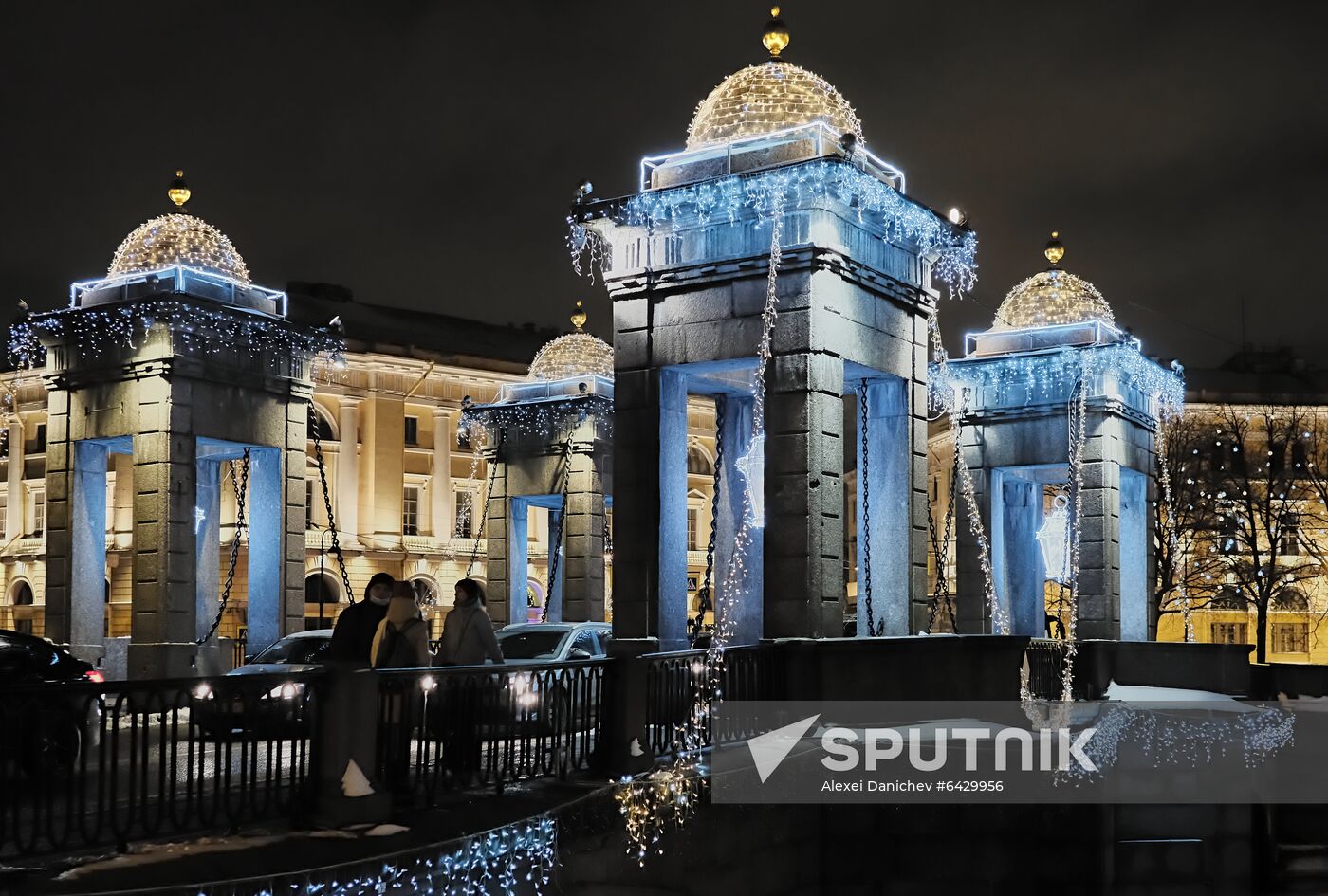 Russia New Year Preparations