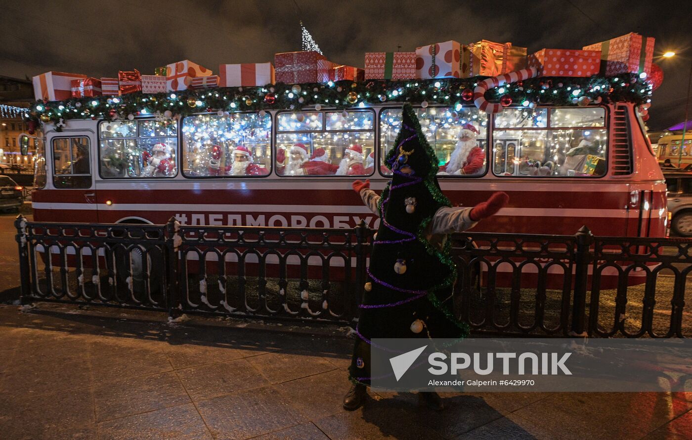 Russia New Year Preparations