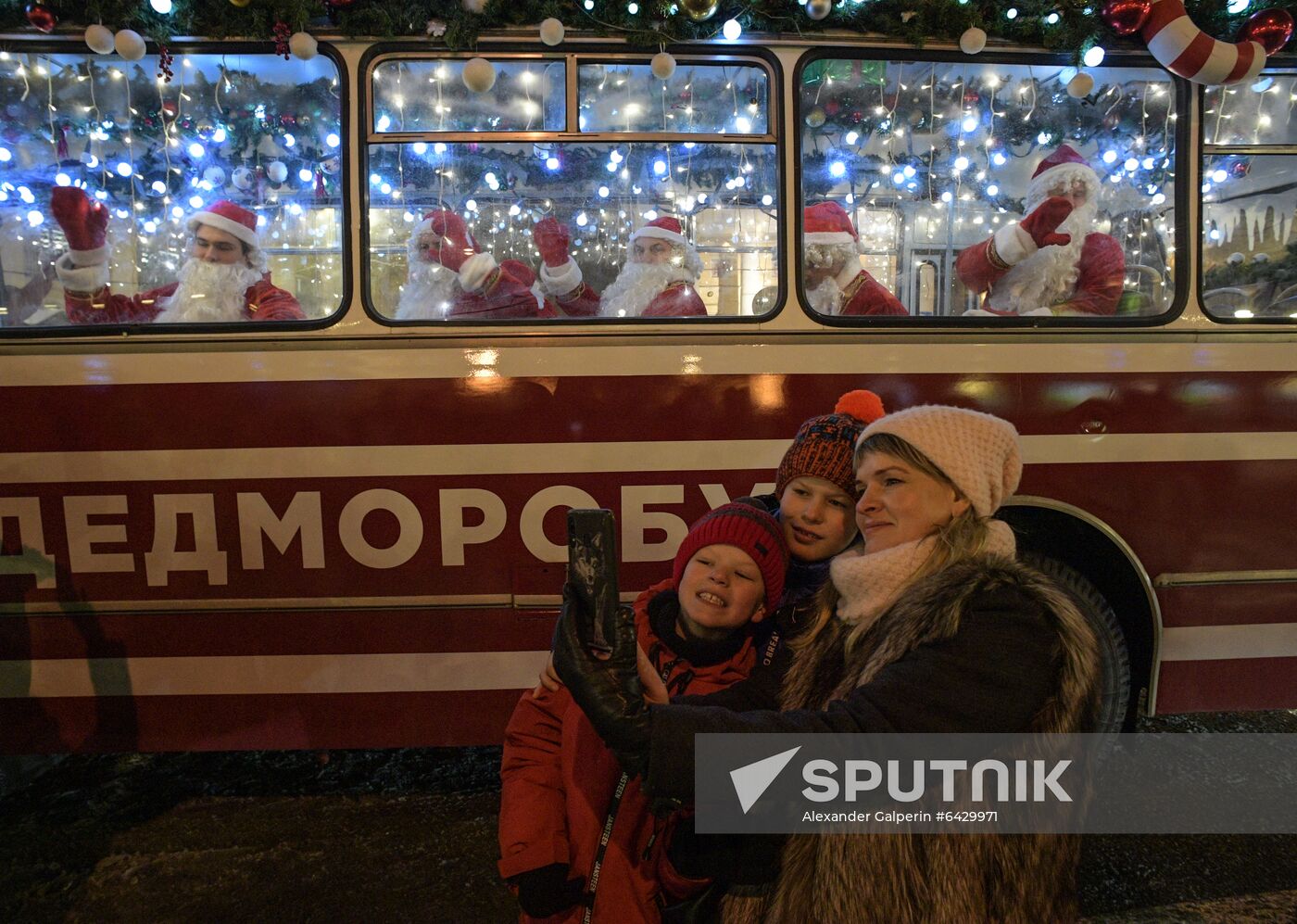 Russia New Year Preparations