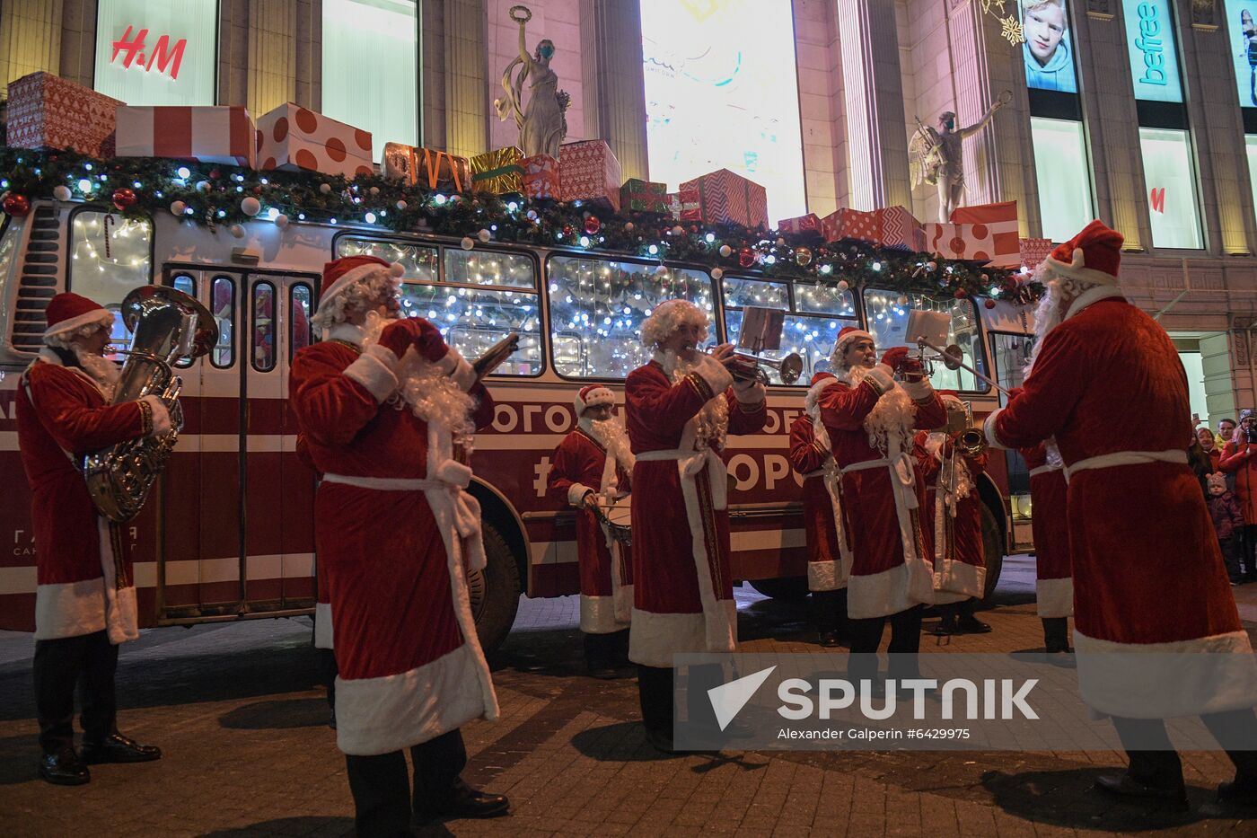 Russia New Year Preparations