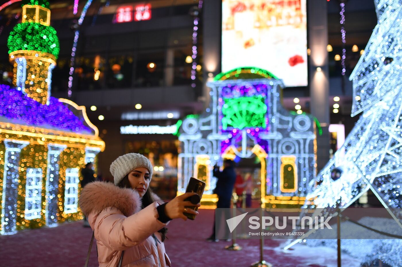 Russia New Year Preparations