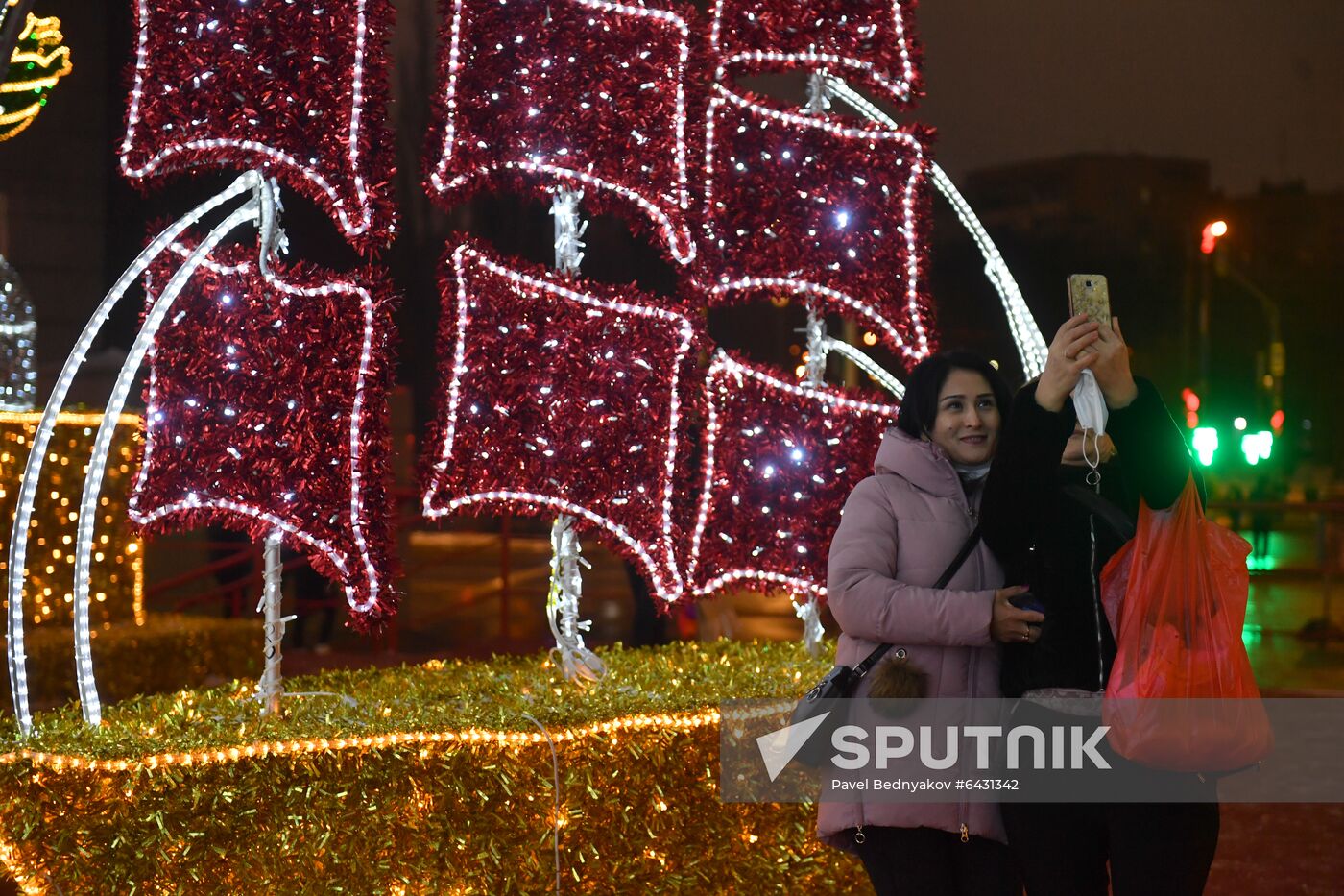 Russia New Year Preparations