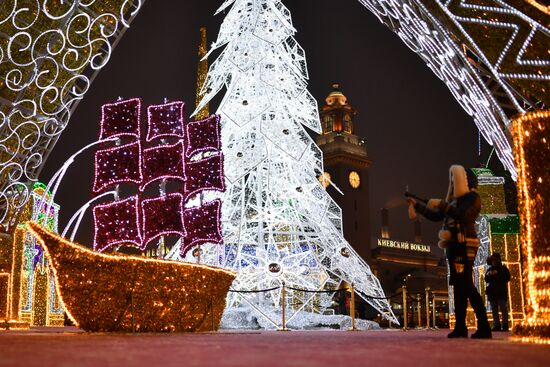 Russia New Year Preparations