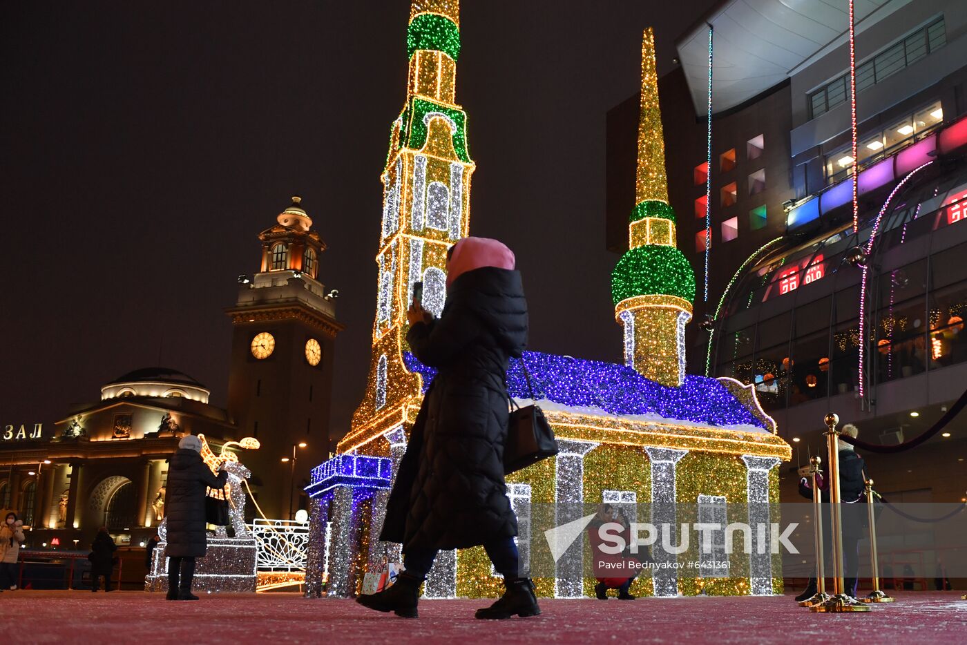 Russia New Year Preparations