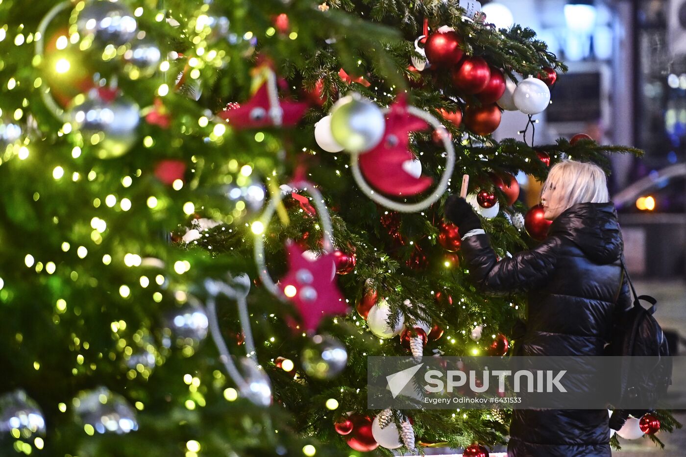 Russia New Year Preparations