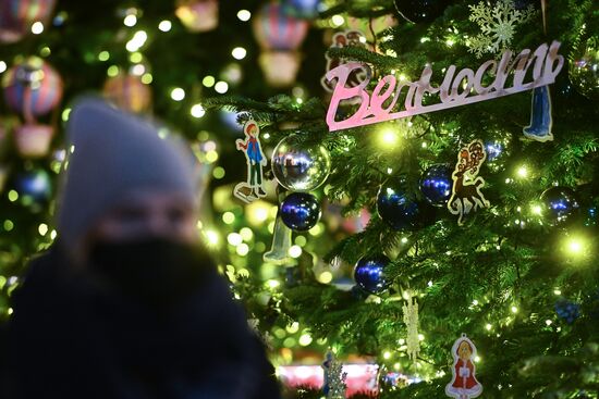 Russia New Year Preparations