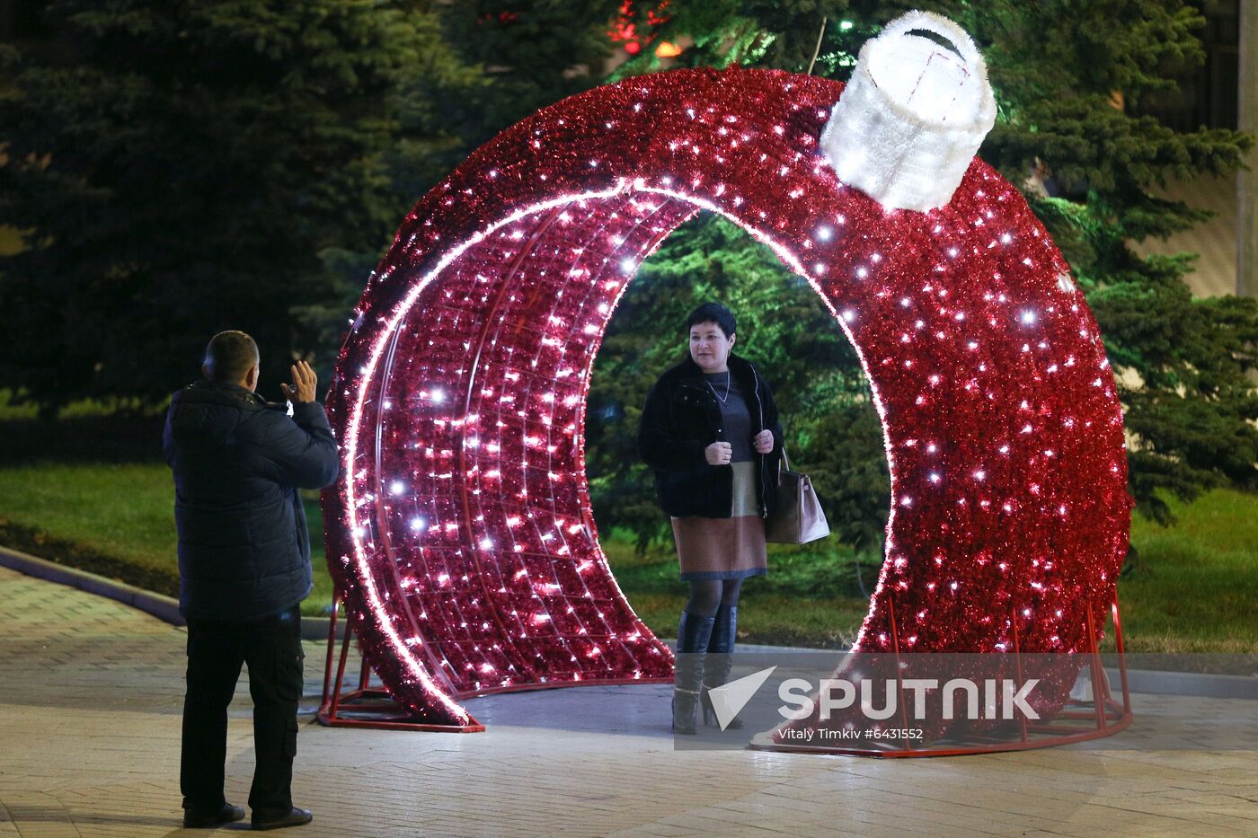 Russia New Year Preparations
