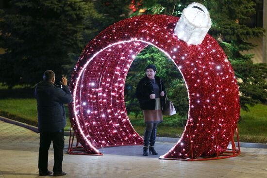 Russia New Year Preparations