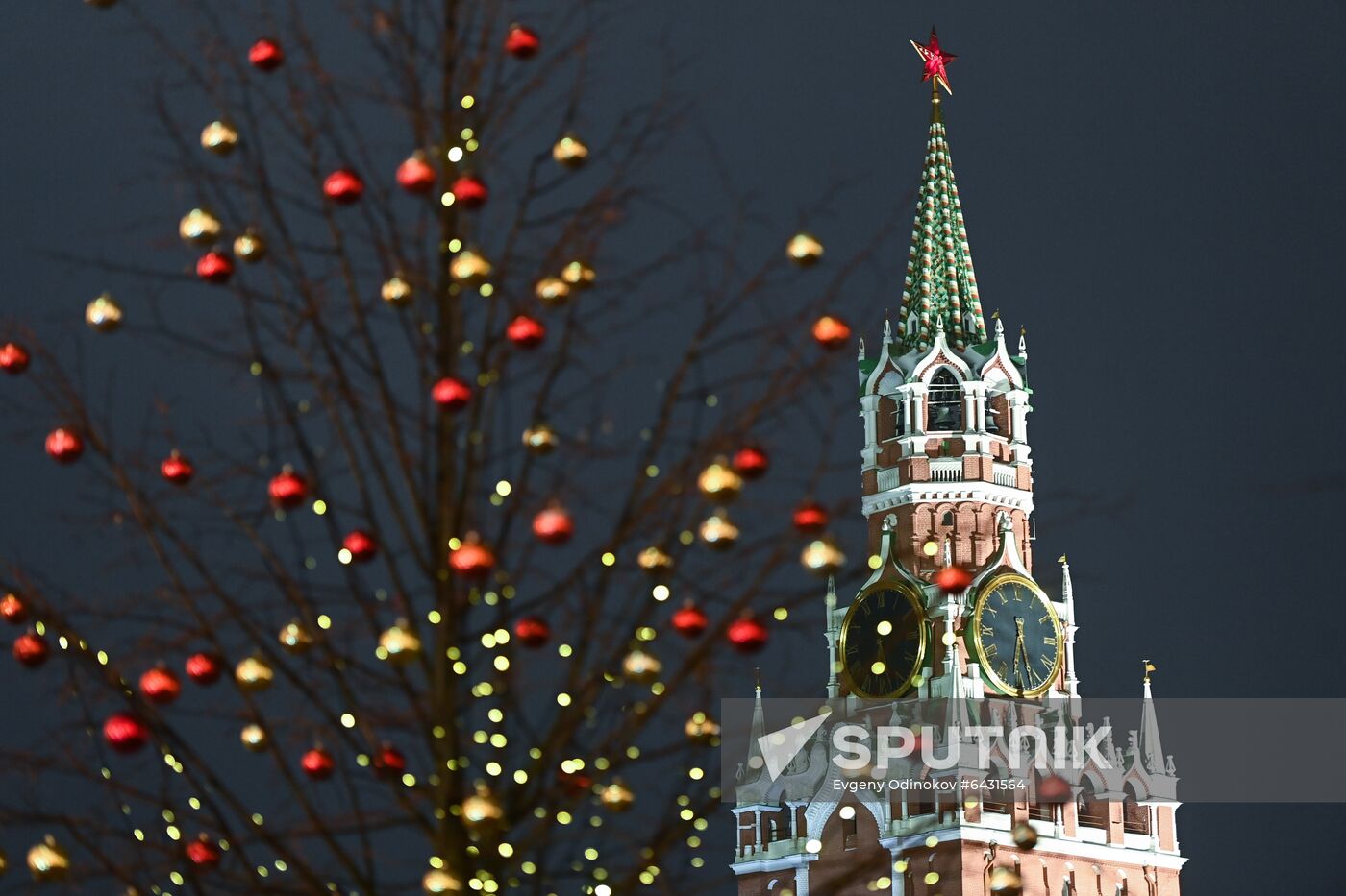 Russia New Year Preparations
