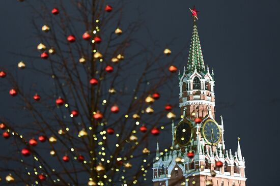Russia New Year Preparations