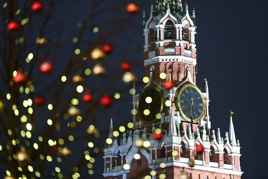 Russia New Year Preparations