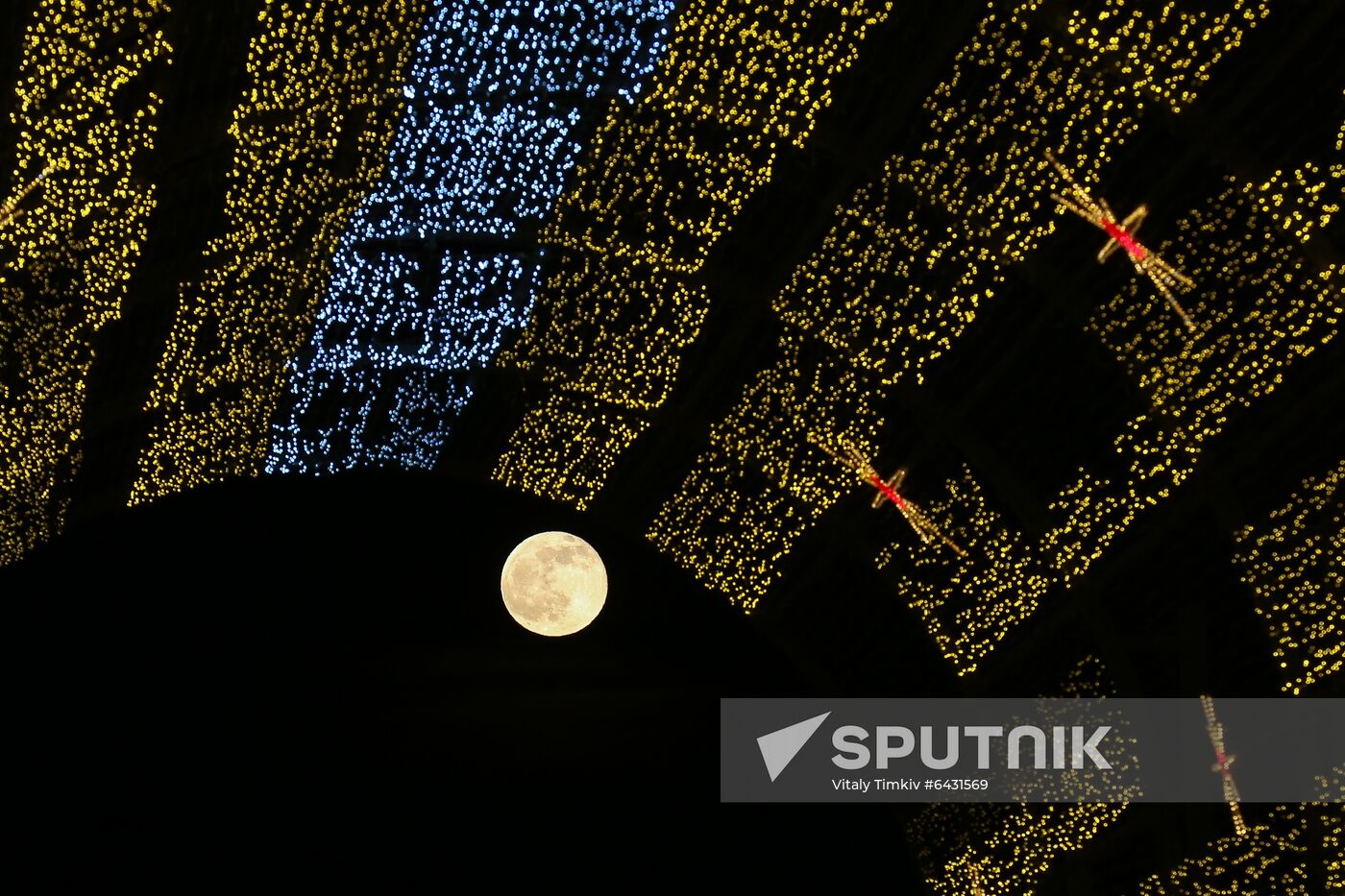 Russia New Year Preparations