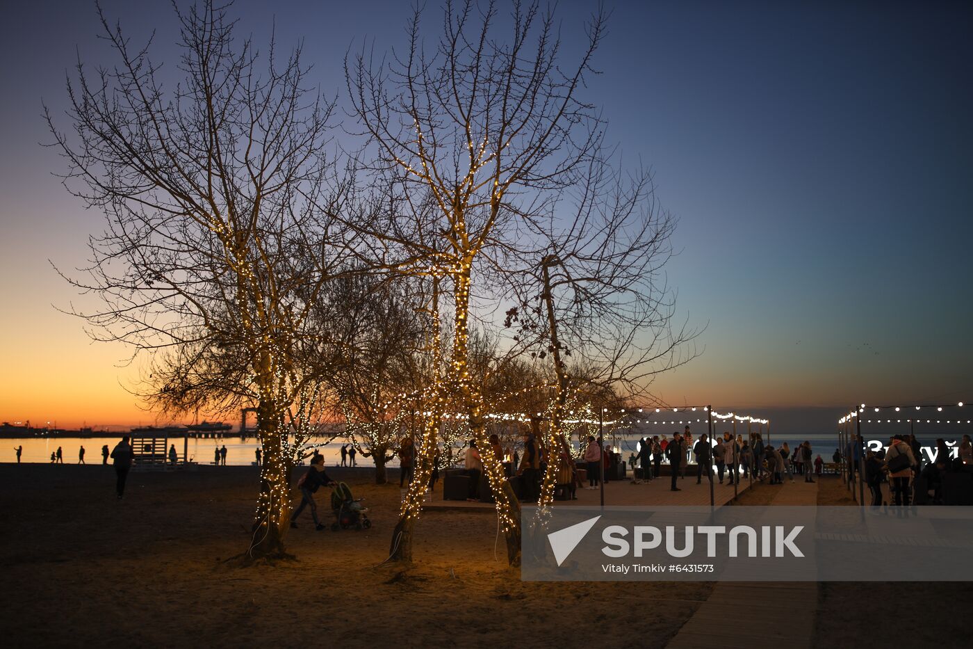 Russia New Year Preparations