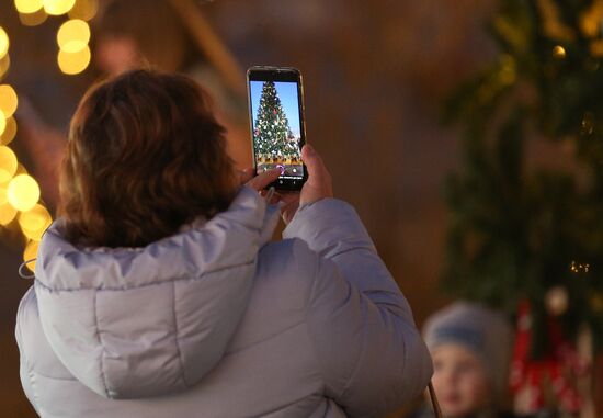 Russia New Year Preparations