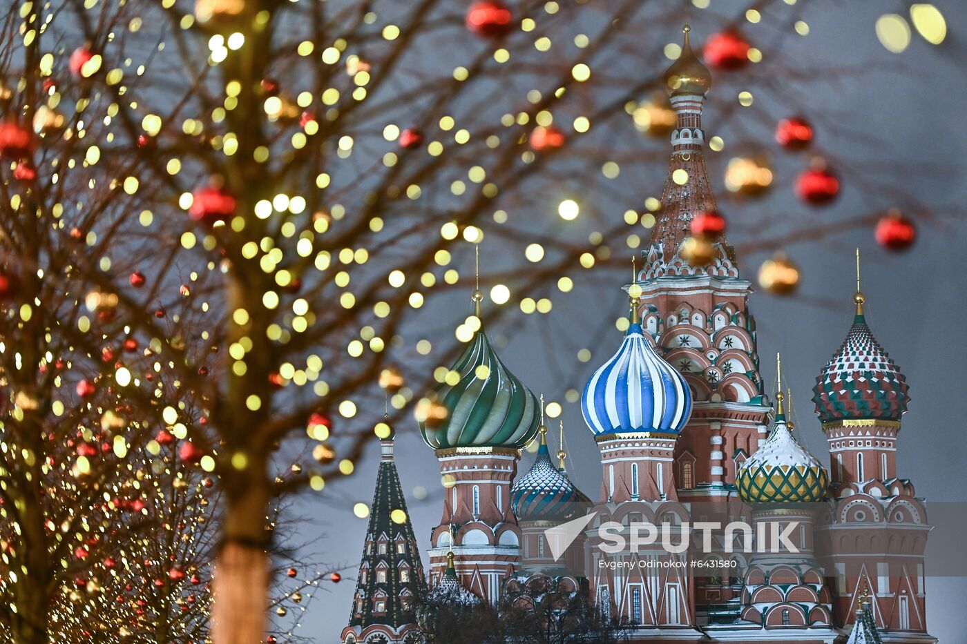 Russia New Year Preparations