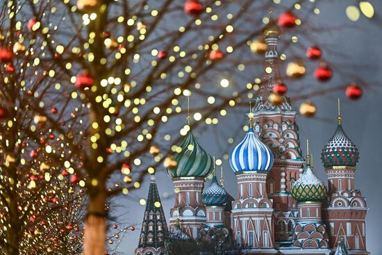 Russia New Year Preparations
