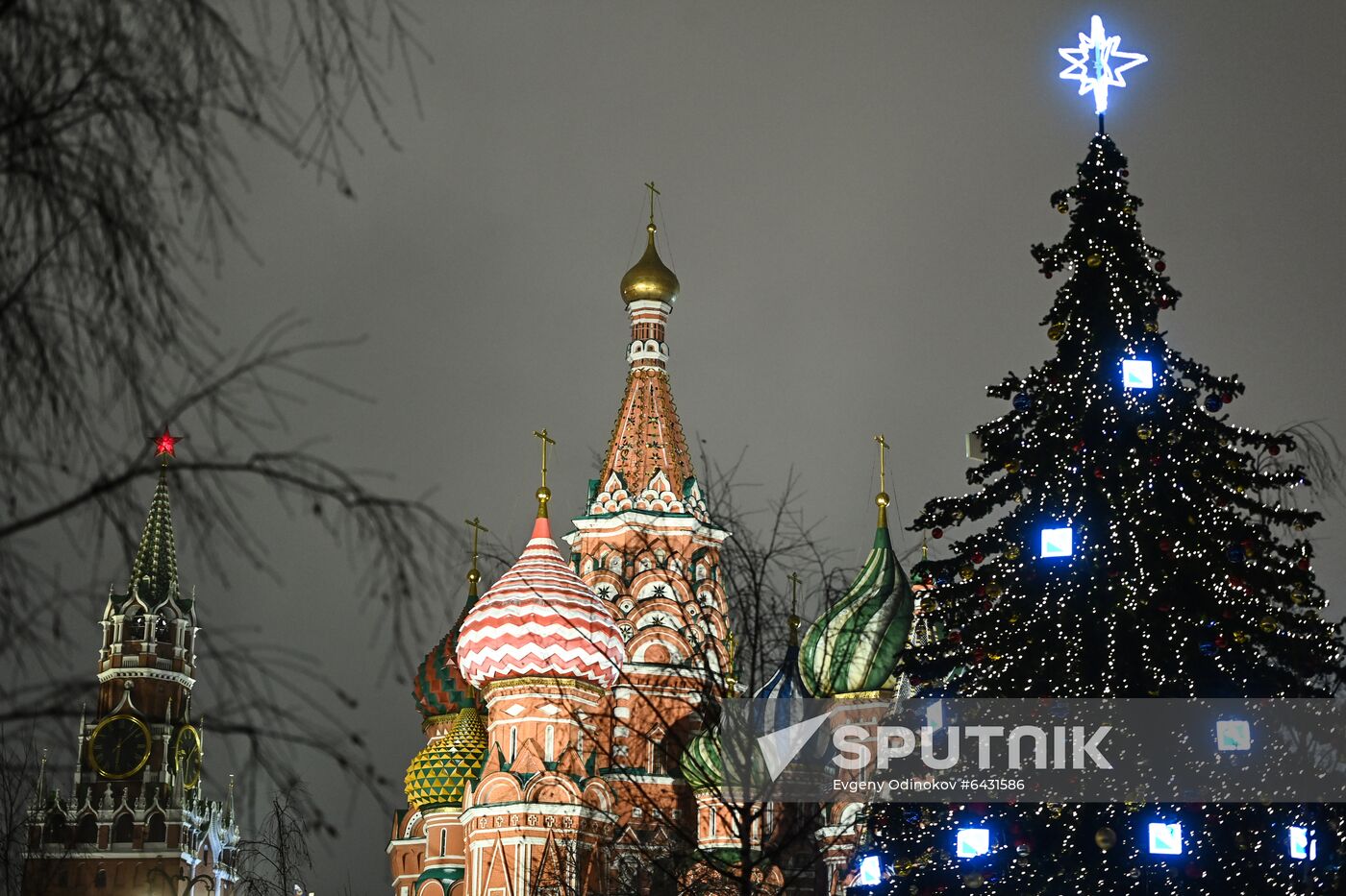 Russia New Year Preparations
