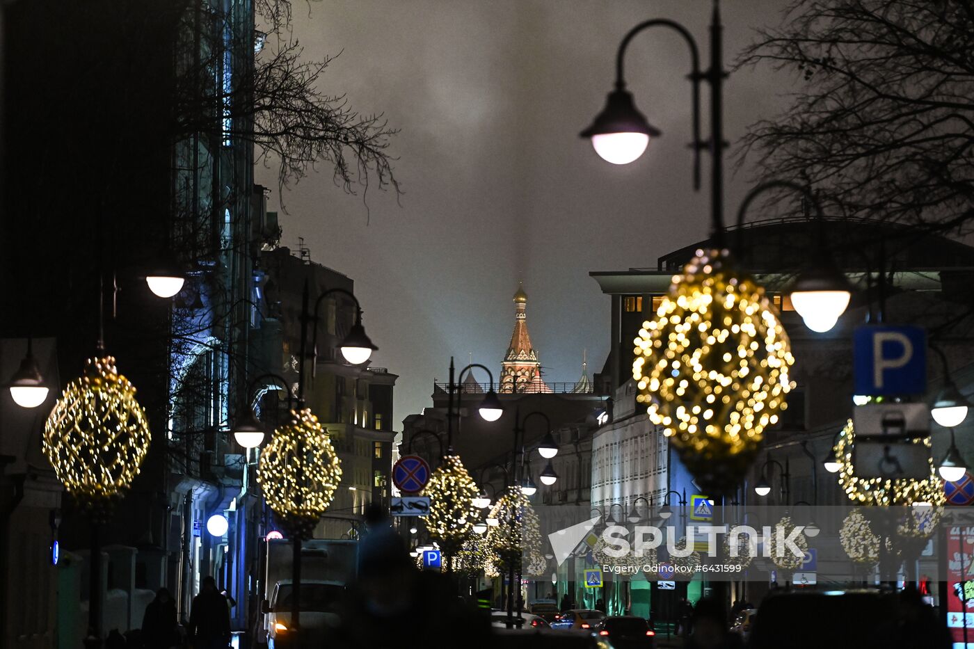 Russia New Year Preparations