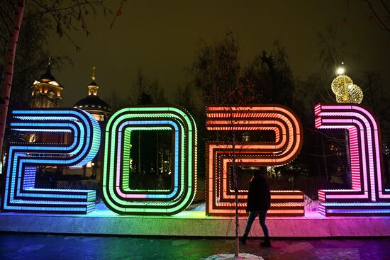 Russia New Year Preparations