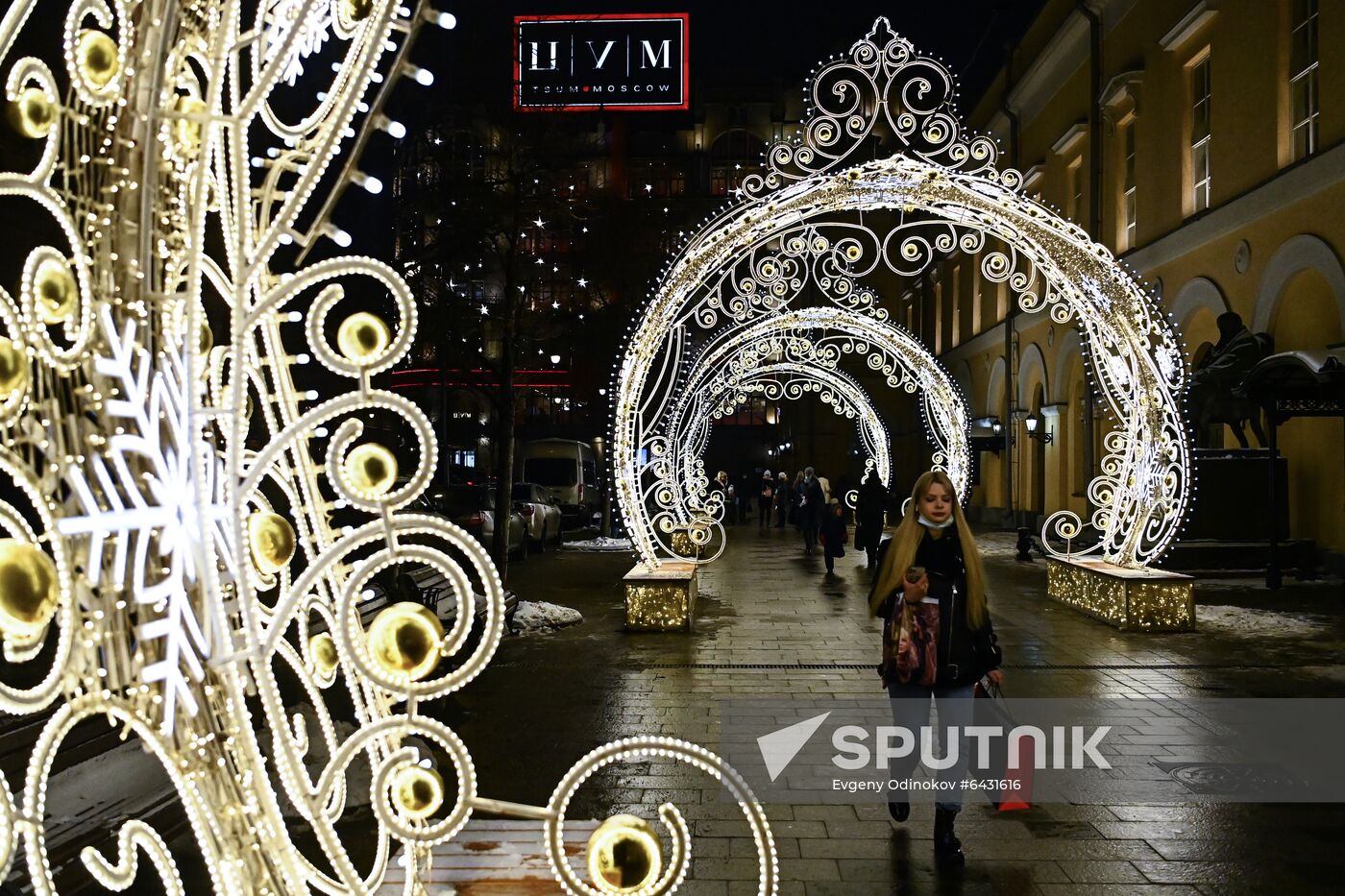 Russia New Year Preparations