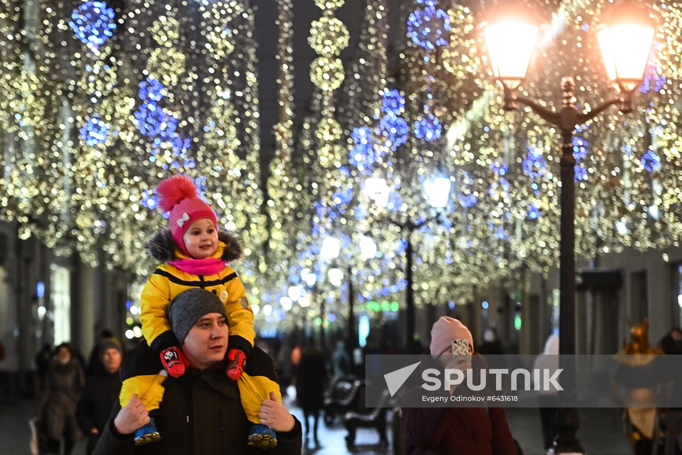 Russia New Year Preparations