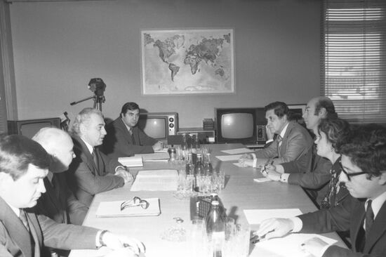 Colombian government trade and economic delegation visits Soviet Union