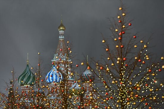 Russia New Year Preparations