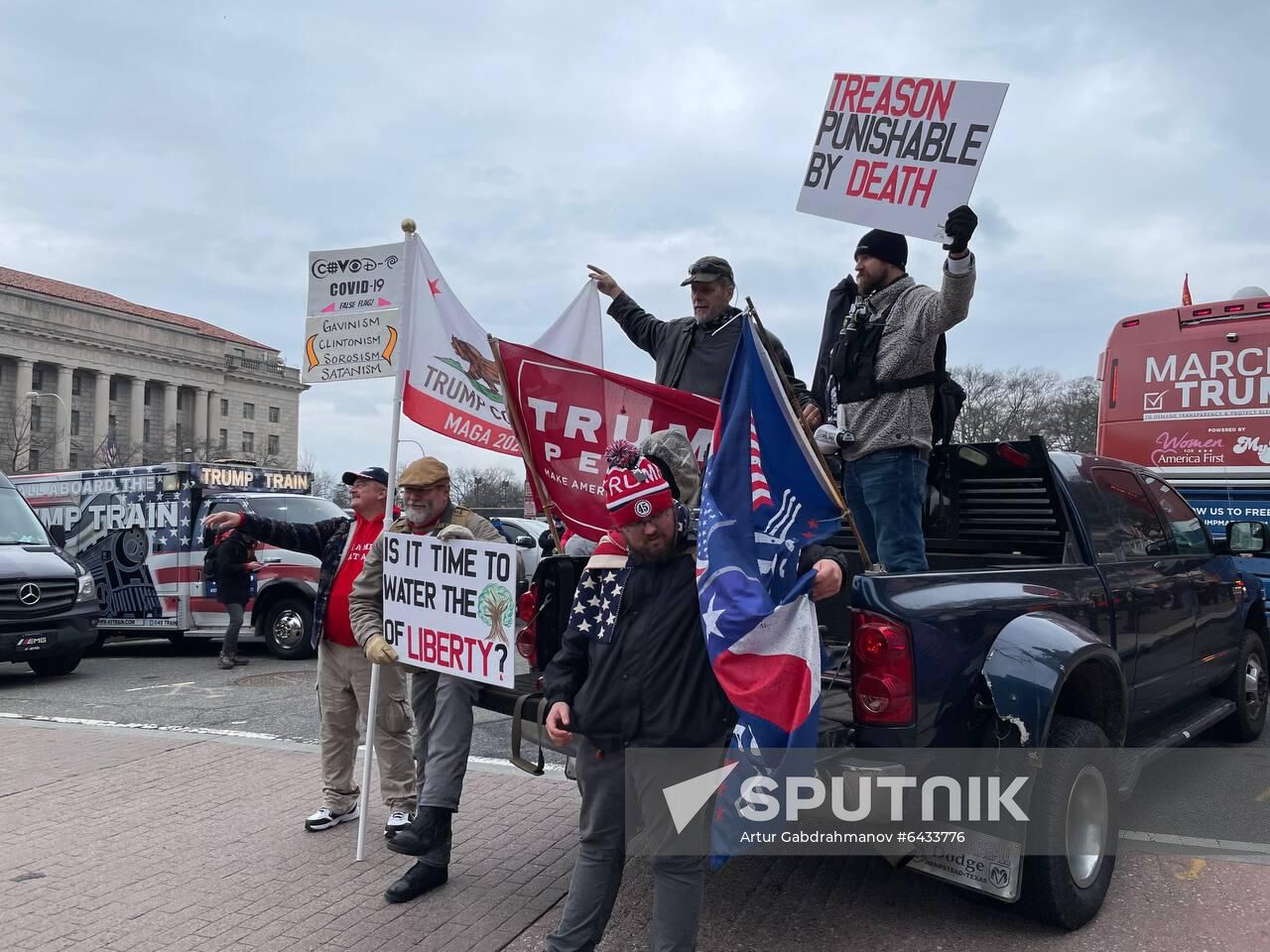 US Trump Supporters Rally