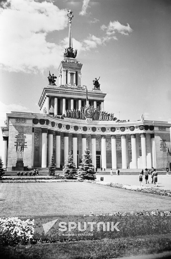 Main pavilion at USSR National Exhibition of Economic Achievements