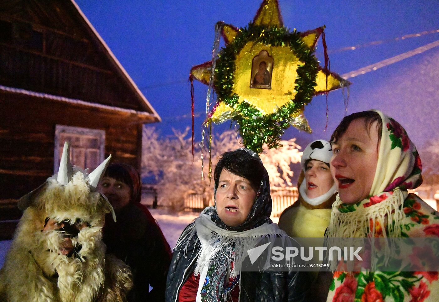 Belarus Christmas Caroling