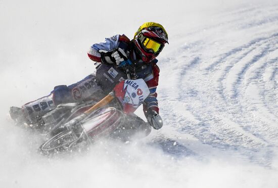 Russia Winter Ice Speedway Race