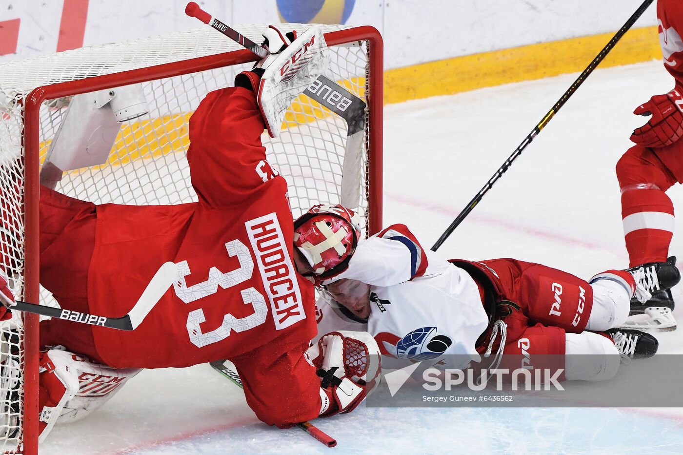 Russia Ice Hockey Spartak - Lokomotiv