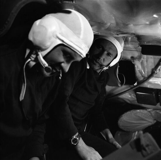 Soyuz-6 space crew