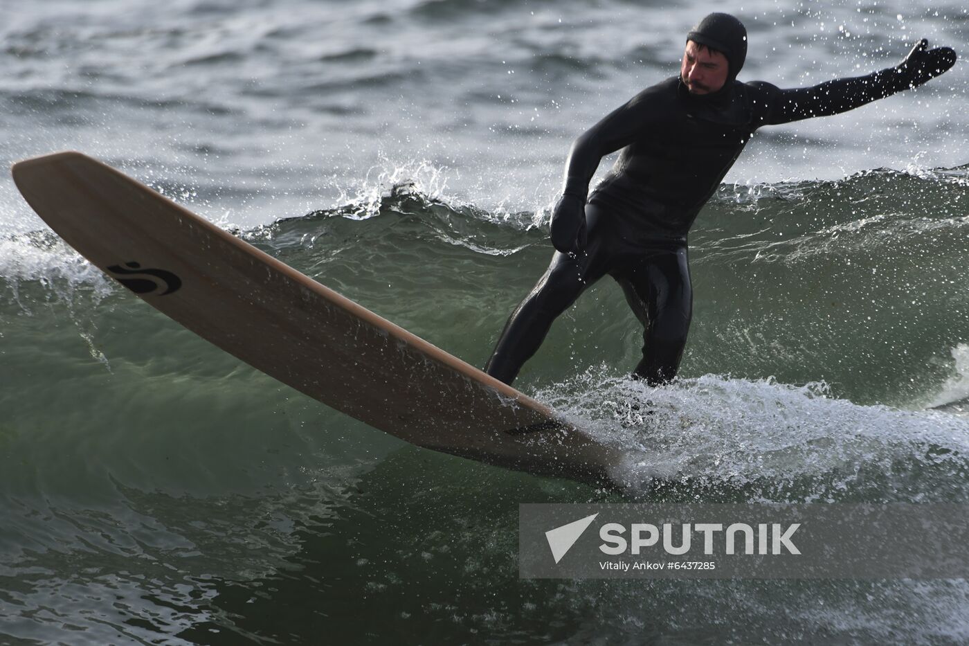 Russia Winter Surfing