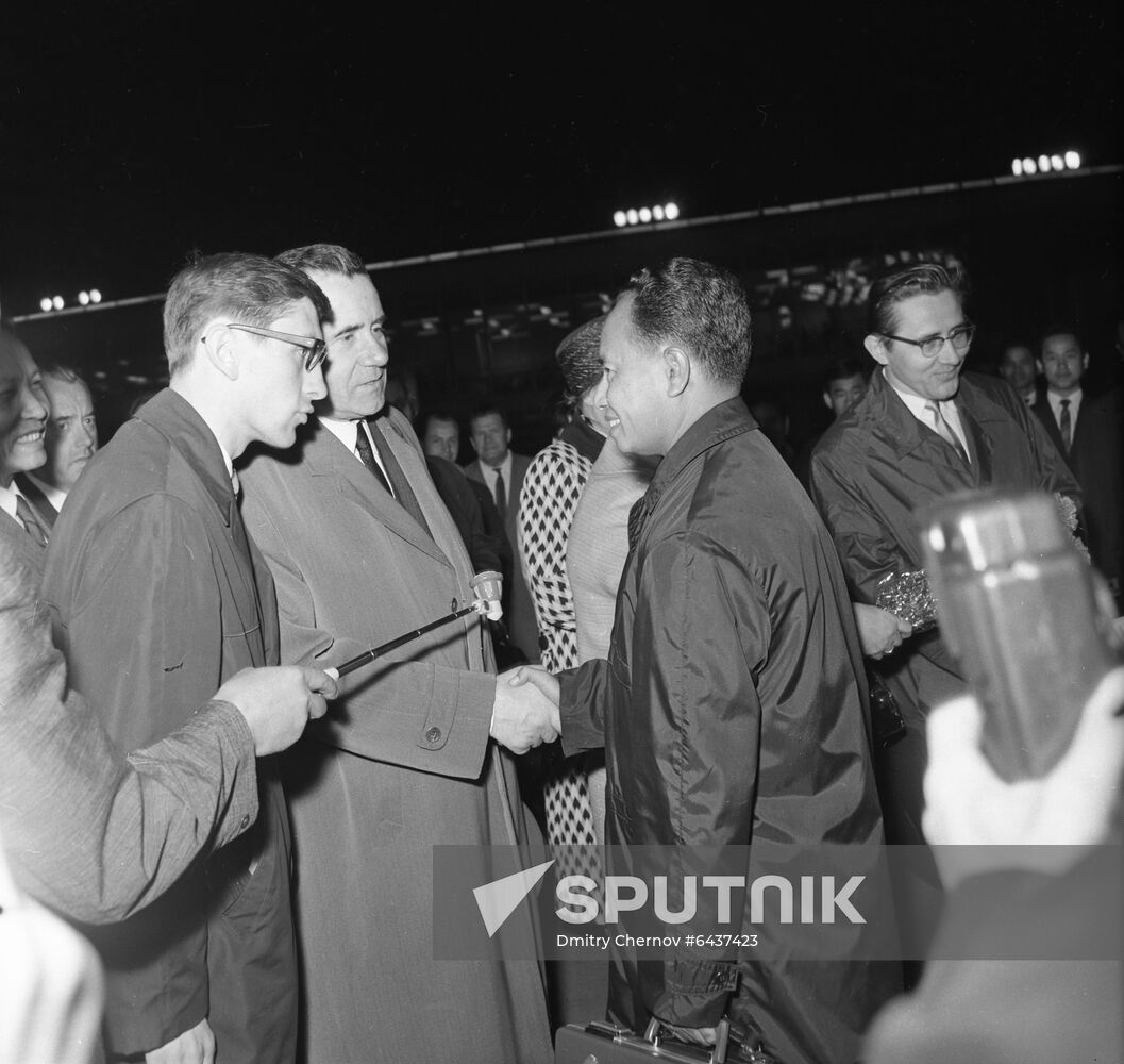 Cambodian Foreign Minister Phurissara visits USSR