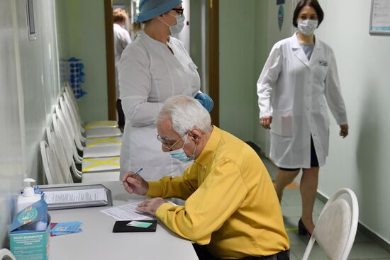 Russia Coronavirus Vaccination