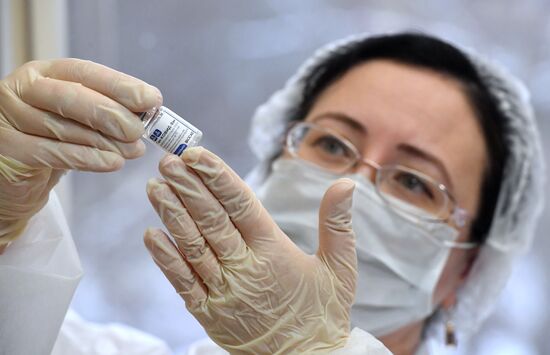 Russia Coronavirus Vaccination